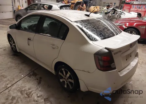 2011 Nissan Sentra 2.0Sr z USA, uszkodzony, nr VIN 3N1AB6AP4BL709813